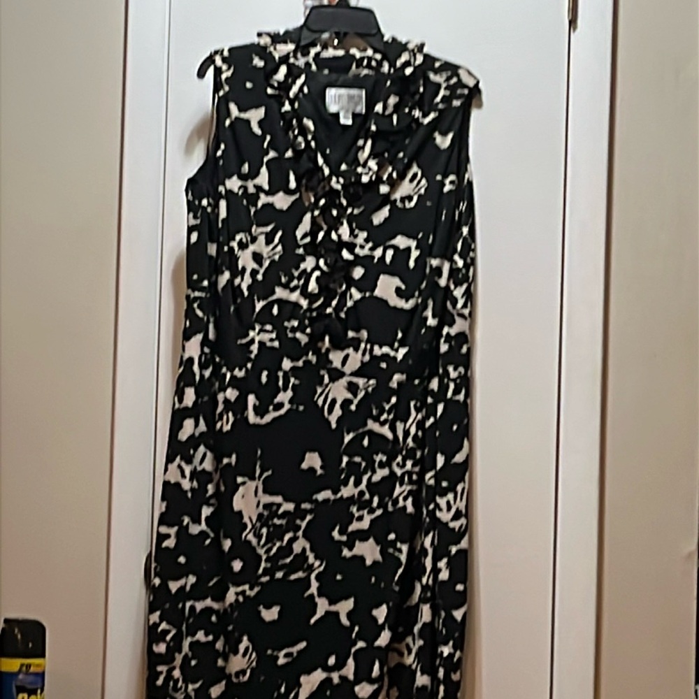 Julian Taylor Sheath Sleeveless Black/Crème Ruffled Neckline Midi Dress SZ: 22W